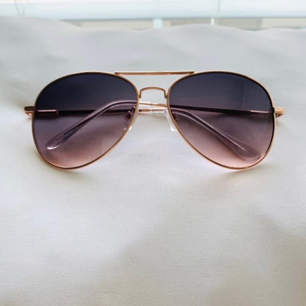 SUNGLASSES